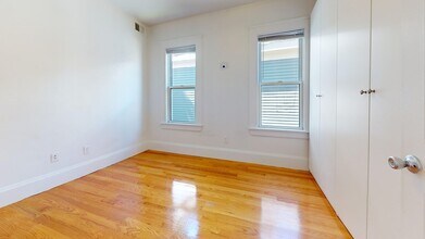 10 Cherokee St in Boston, MA - Building Photo - Building Photo