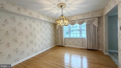 4325 Majestic Ln in Fairfax, VA - Building Photo - Building Photo