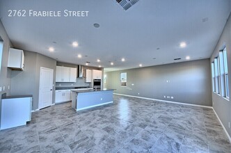 2762 Frabiele St in Henderson, NV - Building Photo - Building Photo