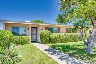 12602 N 105th Ave in Sun City, AZ - Building Photo