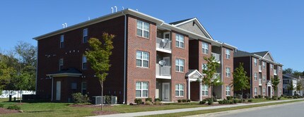 Villas at October in Suffolk, VA - Building Photo - Building Photo