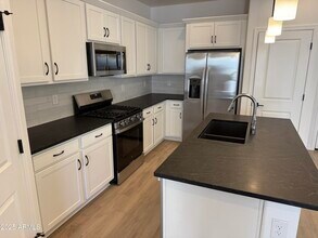 1223 W Sparrow Dr in Queen Creek, AZ - Building Photo - Building Photo