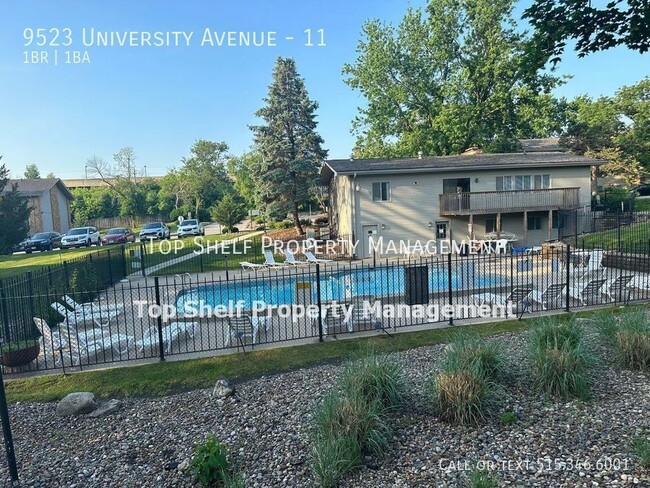 9523 University Ave photo'