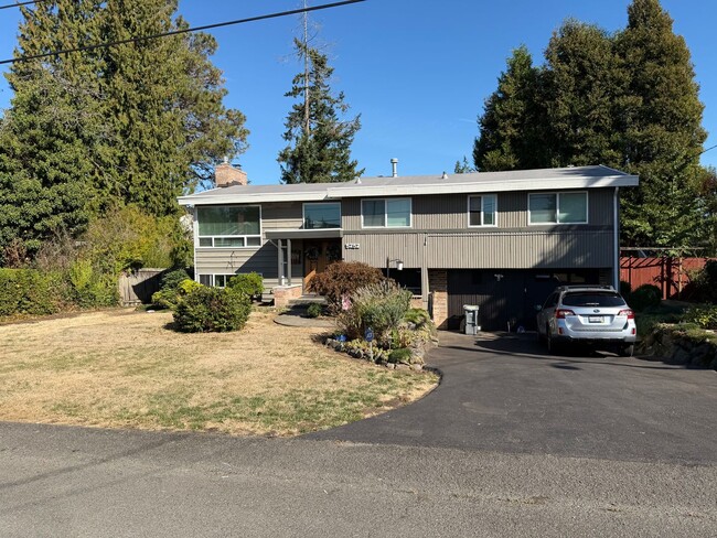property at 5252 116th Pl SE