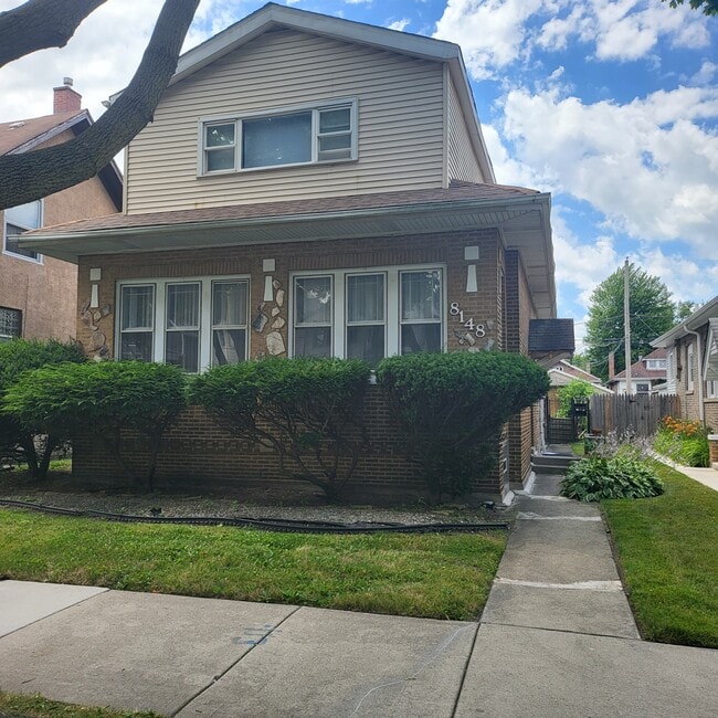 8148 S Kenwood Ave, Unit 2n Fl