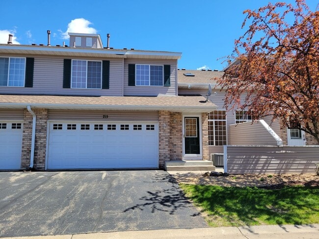 property at 715 Grandview Way