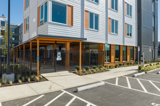 The Canopy Apartments at Powell in Portland, OR - Building Photo - Building Photo