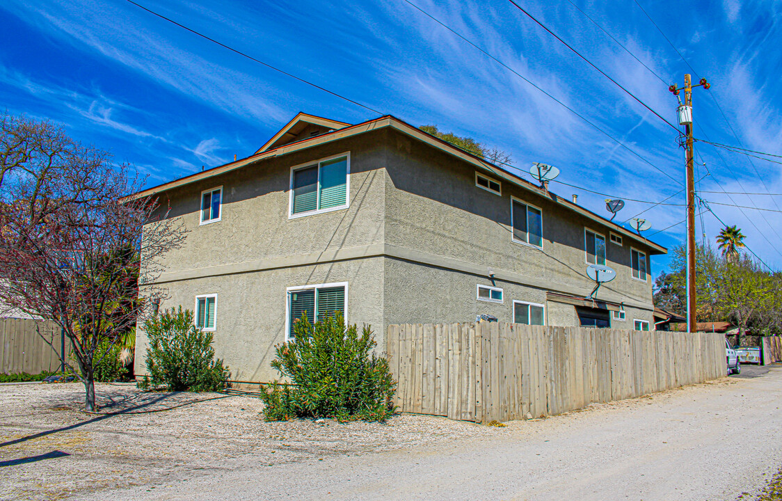 1021 19th St in Paso Robles, CA - Building Photo