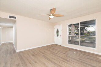 39 Pecan Ave in McAllen, TX - Building Photo - Building Photo