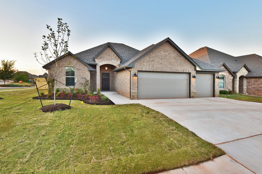 3217 NW 188th Terrace in Edmond, OK - Building Photo