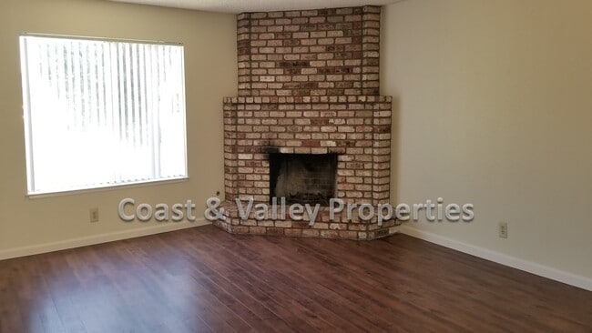 850 Howe Dr in Salinas, CA - Foto de edificio - Building Photo