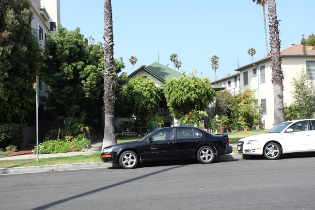 1038 5th St in Santa Monica, CA - Building Photo - Building Photo