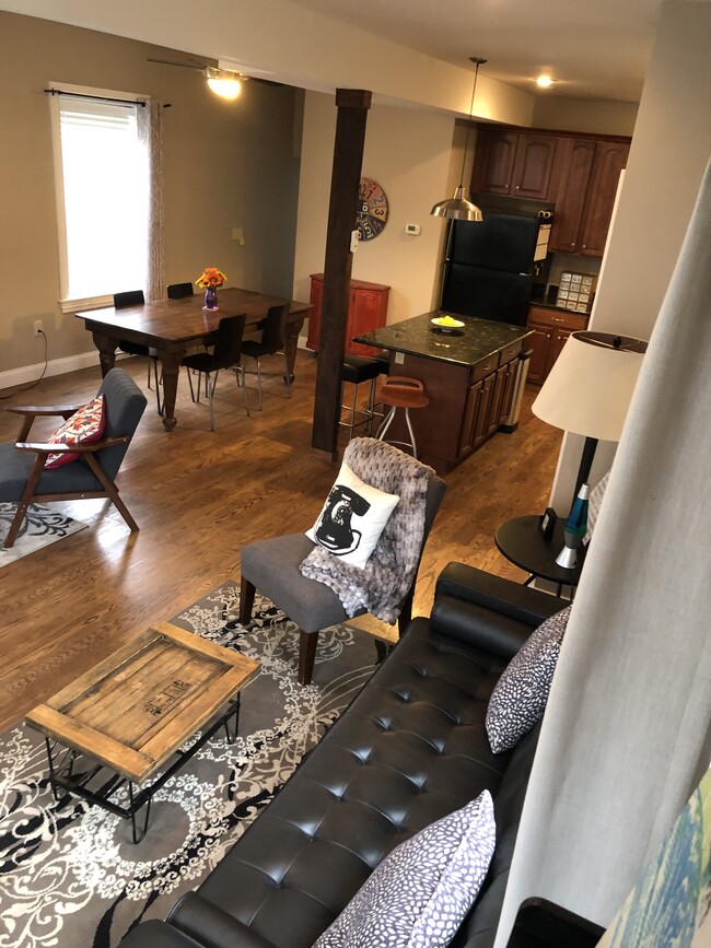 property at 113 S Adams St