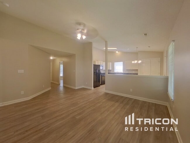 1114 Stonehenge Ln in Charlotte, NC - Building Photo - Building Photo