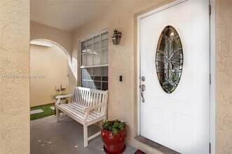 4055 Eastridge Dr in Pompano Beach, FL - Foto de edificio - Building Photo