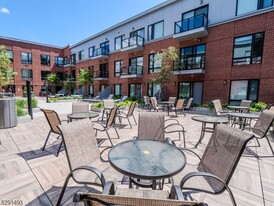 173 Morris St in Morristown, NJ - Building Photo