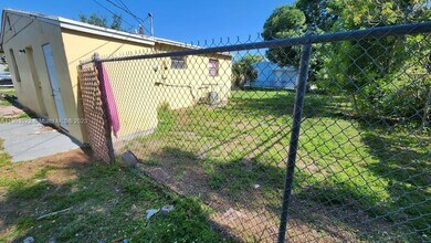 1221 NW 23rd Ter, Unit 660 in Fort Lauderdale, FL - Building Photo - Building Photo