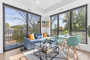 338 NE 2nd St, Unit ID1292423P in Minneapolis, MN - Building Photo