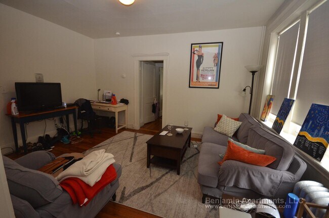 25 Walbridge St, Unit 9 in Boston, MA - Building Photo - Building Photo