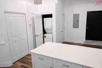 1533 N Western Ave in Chicago, IL - Building Photo - Building Photo