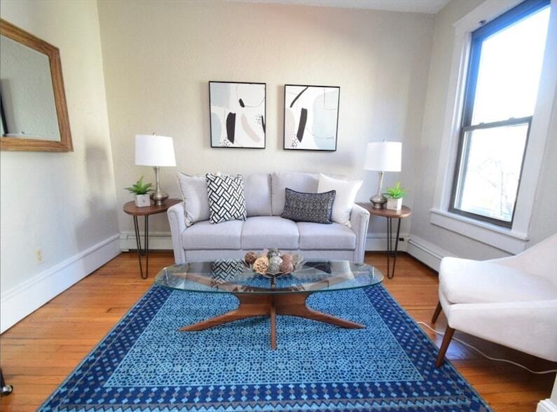 217 Boylston St, Unit 2 in Boston, MA - Foto de edificio