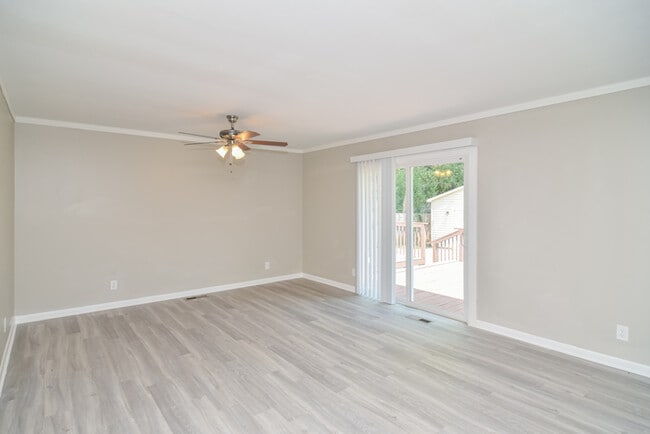 2208 Sharon St NW in Huntsville, AL - Building Photo - Building Photo