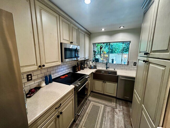 47-742-742 Hui Kelu St in Kaneohe, HI - Building Photo - Building Photo