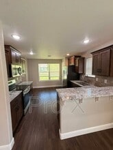 209 Munson St in Oronogo, MO - Foto de edificio - Building Photo