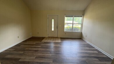 1337 Loblolly Dr in Hinesville, GA - Building Photo - Building Photo