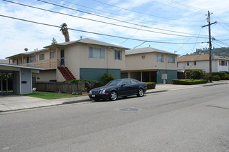 60 E 40th Ave in San Mateo, CA - Building Photo - Building Photo