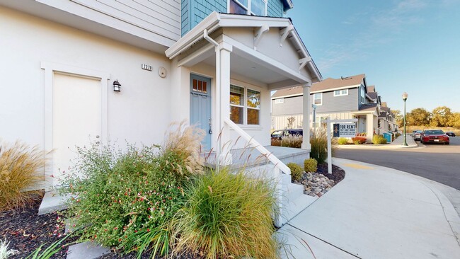 property at 2279 Vanderford Dr