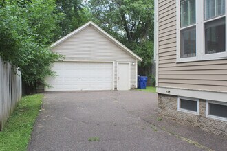 695 Conway St in St. Paul, MN - Building Photo - Building Photo