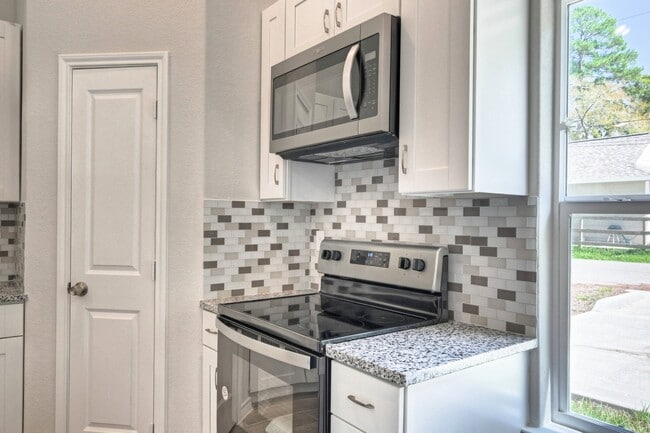 9812 Arbor Oak in Willis, TX - Building Photo - Building Photo