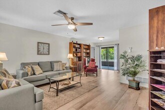 331 Burke Rd in Venice, FL - Building Photo - Building Photo