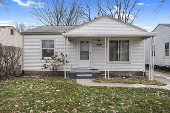 22000 Cunningham Ave in Warren, MI - Building Photo - Building Photo