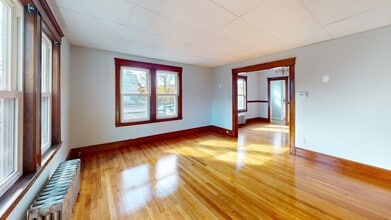 897 Canterbury St in Boston, MA - Building Photo - Building Photo