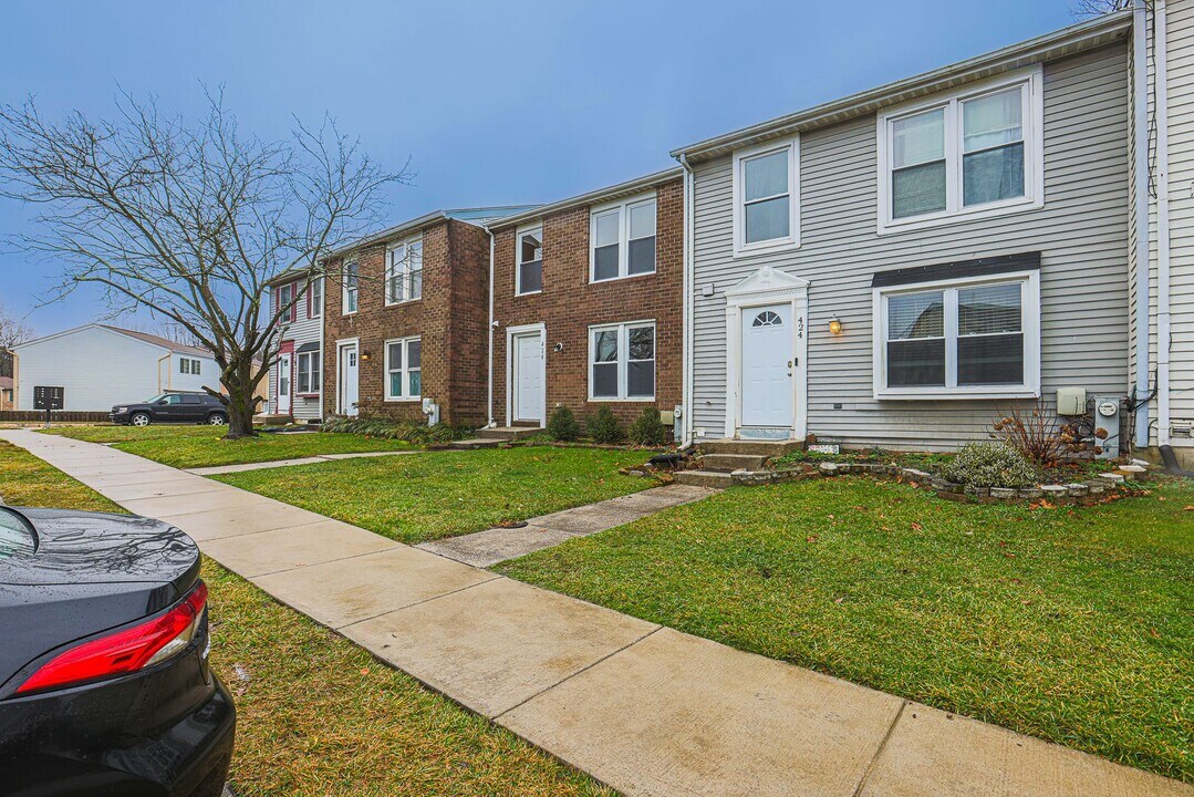 426 Mystic View Turn in Glen Burnie, MD - Building Photo
