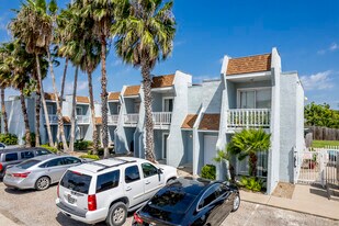 4141 Whiteley Dr in Corpus Christi, TX - Building Photo