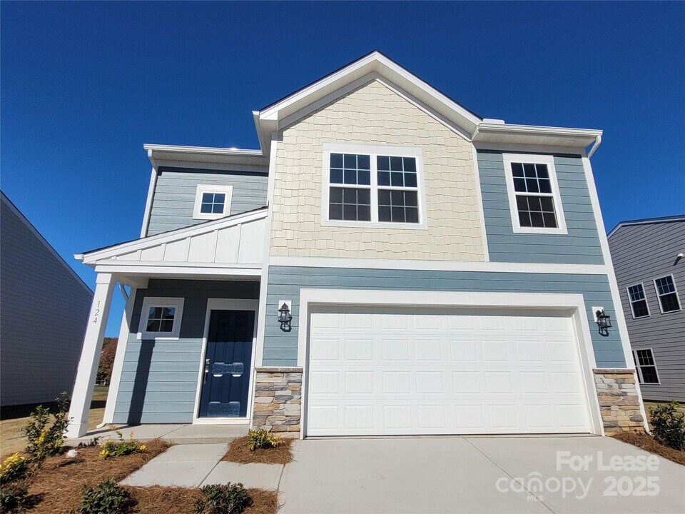 124 Rock Ave in Statesville, NC - Building Photo