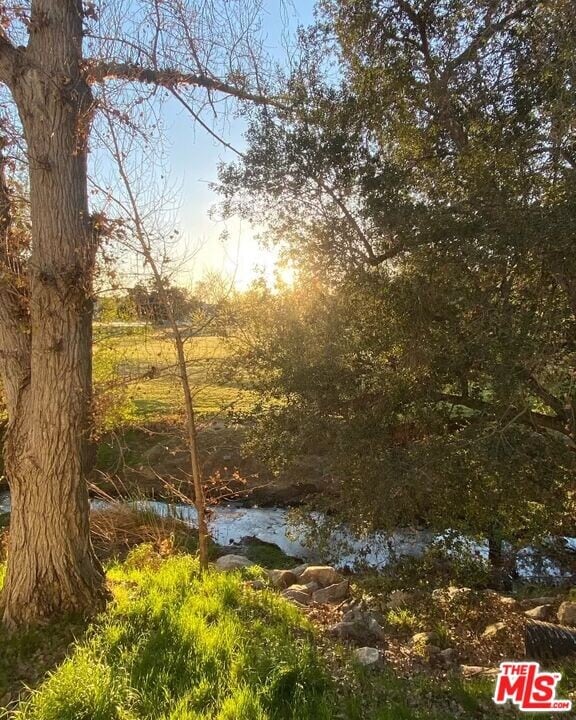 4738 Park Granada in Calabasas, CA - Foto de edificio