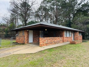 3654 Pleasant Ridge Rd in Montgomery, AL - Building Photo - Building Photo