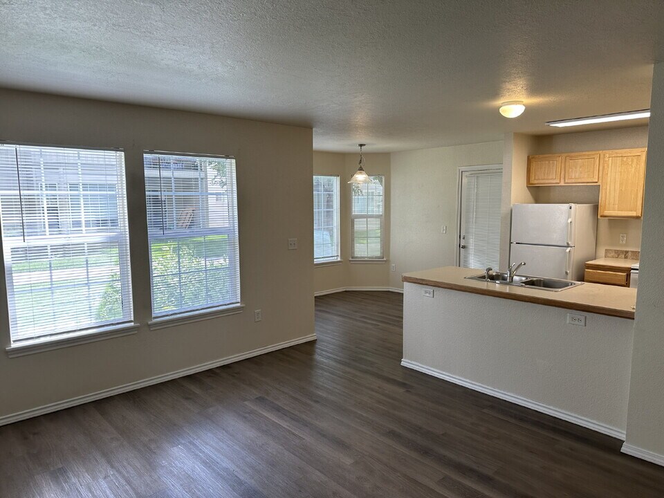11895 Cloverbrook Ln in Boise, ID - Building Photo