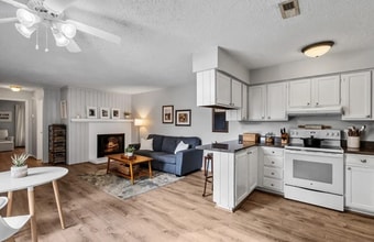1156 Ocean Pebbles Way in Virginia Beach, VA - Foto de edificio - Building Photo