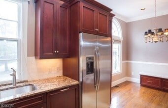 41 Murray Hill Square in New Providence, NJ - Building Photo - Building Photo