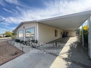 38251 Desert Greens Dr E in Palm Desert, CA - Building Photo - Building Photo
