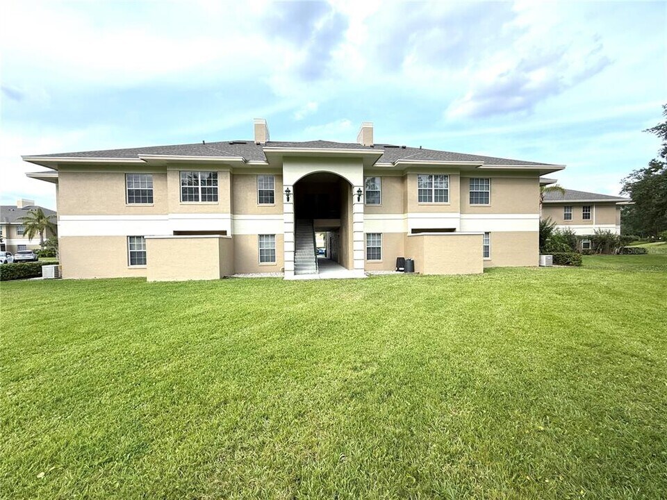 1607 Eagle Pond Dr in Winter Haven, FL - Building Photo
