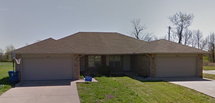 5520 Daniel St in Battlefield, MO - Building Photo