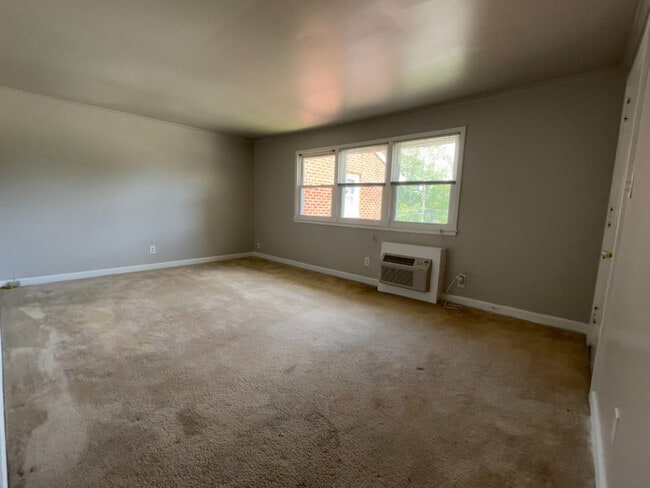 property at 709 Daniels St