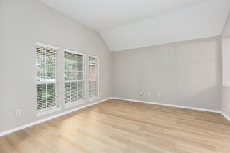 13039 Golden Water Ct in Houston, TX - Building Photo - Building Photo