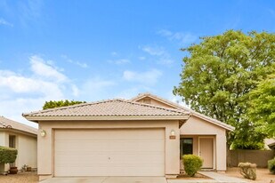 2017 N 108th Dr in Avondale, AZ - Building Photo